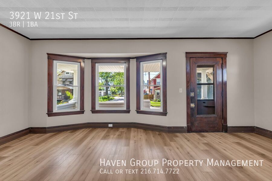 3921 W 21st St, Cleveland, Ohio, 44109- Spacious 3-bed 1-bath single-family home! property image