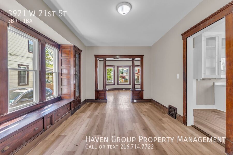 3921 W 21st St, Cleveland, Ohio, 44109- Spacious 3-bed 1-bath single-family home! property image