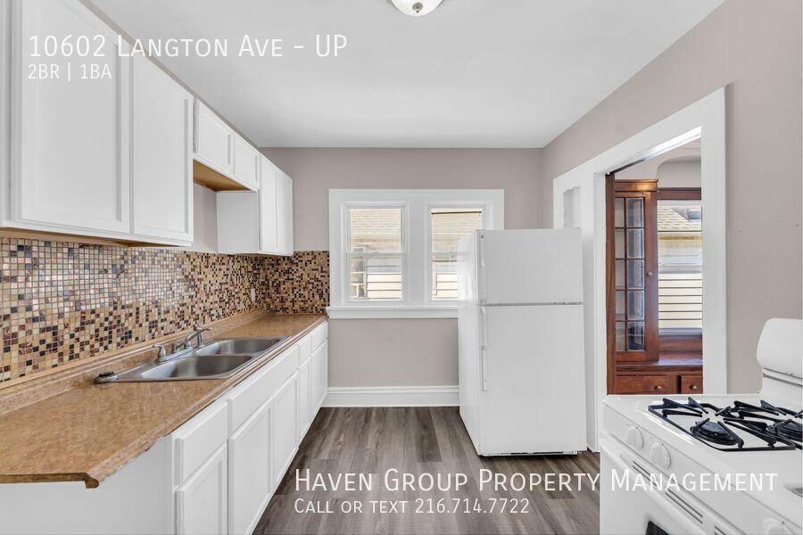 10602 Langton Ave | UP, Garfield Heights, Ohio, 44125 - Spacious 2-bed 1-bath multi-family home! property image