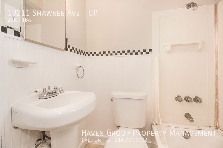 19211 Shawnee Ave | UP, Cleveland, Ohio, 44119 - Spacious 2-bed 1-bath multi-family home! property image