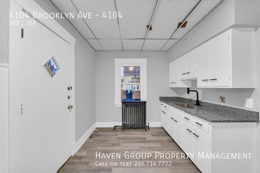4102 (4104) Brooklyn Ave | Left Side, Cleveland, Ohio, 44109 - Spacious 3-bed 1-bath multi-family home! property image