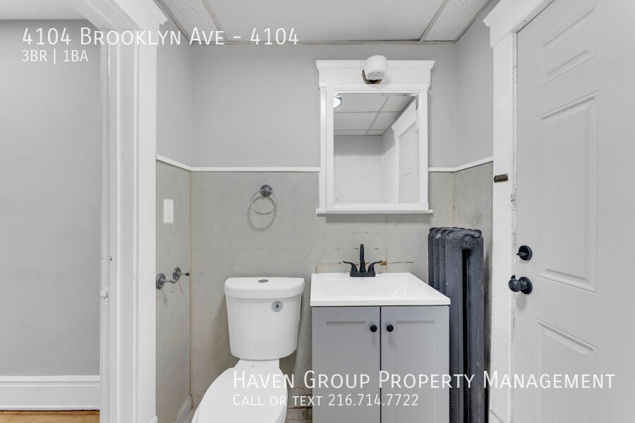 4102 (4104) Brooklyn Ave | Left Side, Cleveland, Ohio, 44109 - Spacious 3-bed 1-bath multi-family home! property image