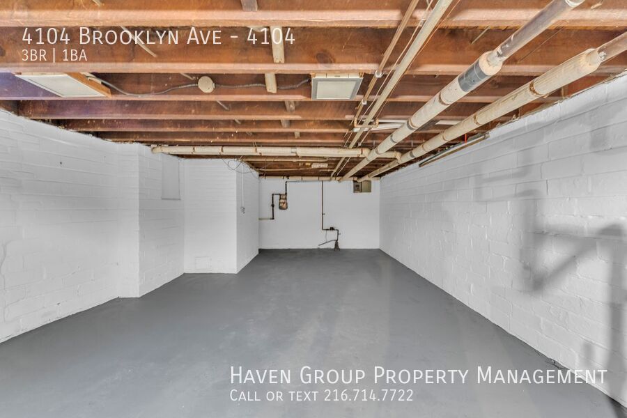4102 (4104) Brooklyn Ave | Left Side, Cleveland, Ohio, 44109 - Spacious 3-bed 1-bath multi-family home! property image