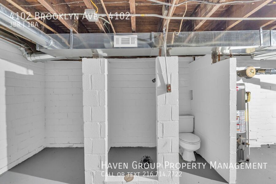 4102 Brooklyn Ave | Right Side, Cleveland, Ohio, 44109 - Spacious 3-bed 1-bath multi-family home! property image