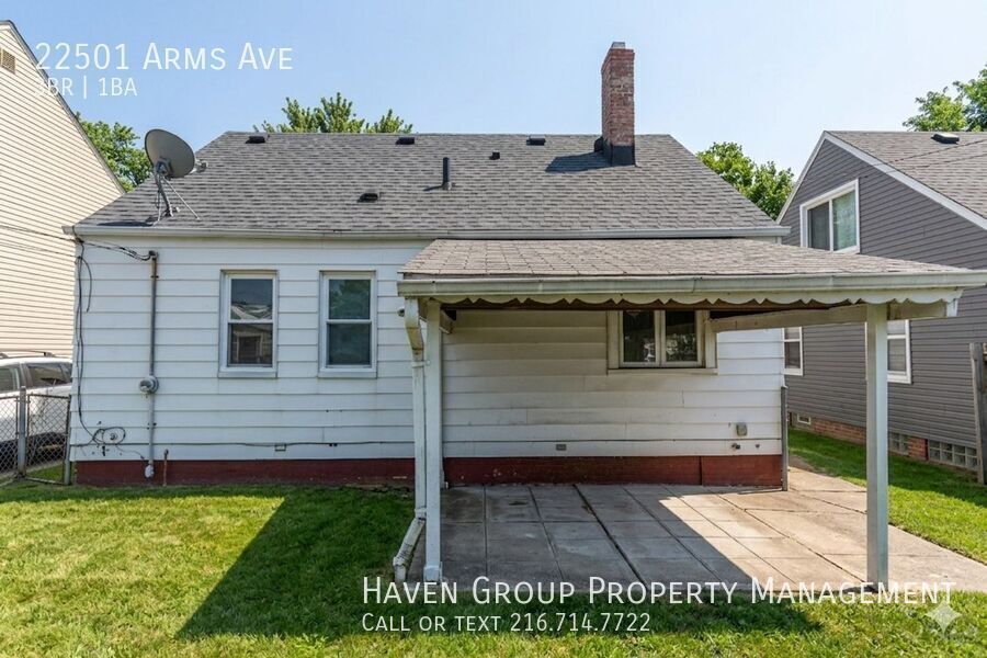 22501 Arms Ave, Euclid - Spacious 3-bed 1-bath single-family home! property image