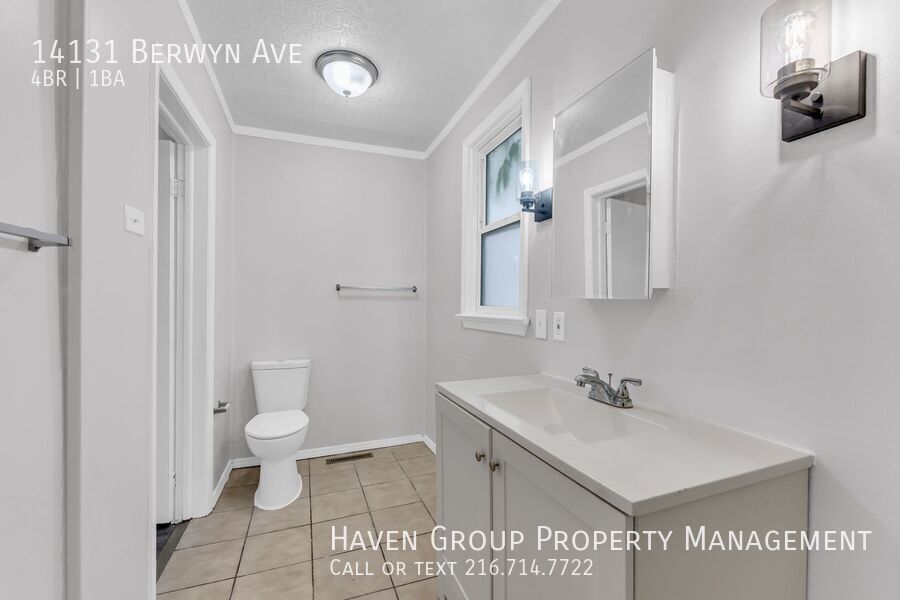 14131 Berwyn Ave, Cleveland, Ohio, 44111- Spacious 4-bed 1 -bath single-family home! property image
