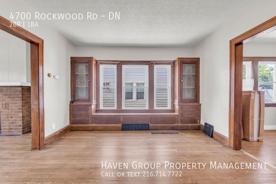 4700 Rockwood Rd | DN, Garfield Heights, Ohio, 44125 - Spacious 2-bed 1-bath multi-family home! property image