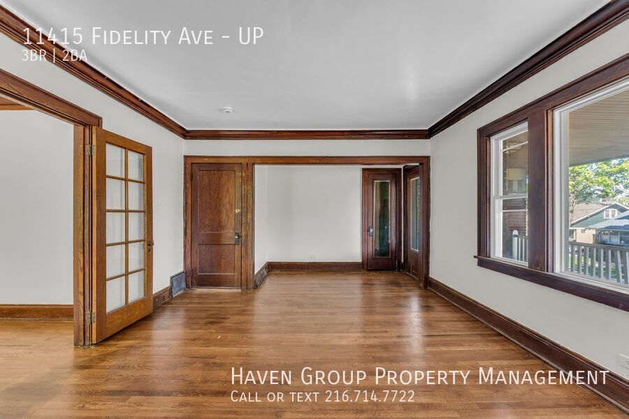 11415 Fidelity Ave | UP, Cleveland, Ohio, 44111 - Spacious 3-bed 1.5-bath multi-family home! property image