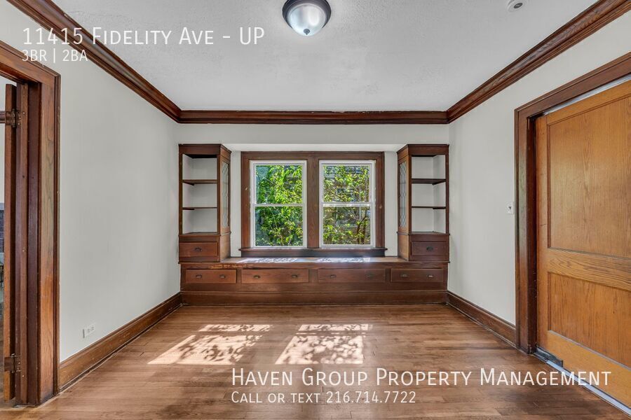 11415 Fidelity Ave | UP, Cleveland, Ohio, 44111 - Spacious 3-bed 1.5-bath multi-family home! property image