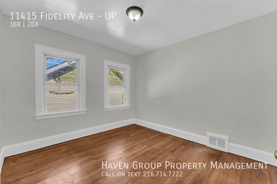11415 Fidelity Ave | UP, Cleveland, Ohio, 44111 - Spacious 3-bed 1.5-bath multi-family home! property image