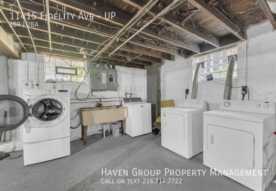 11415 Fidelity Ave | UP, Cleveland, Ohio, 44111 - Spacious 3-bed 1.5-bath multi-family home! property image