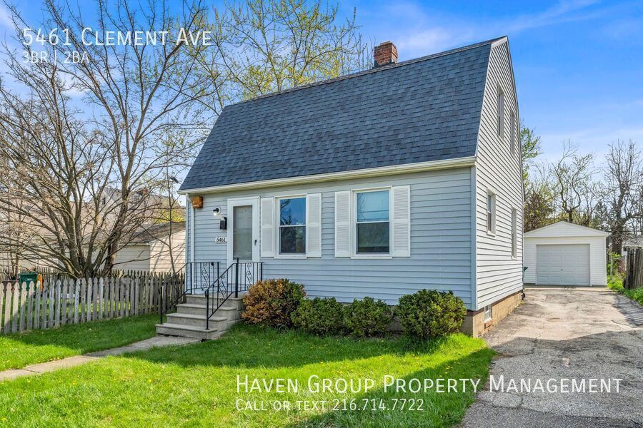 5461 Clement Ave, Maple Heights, Ohio, 44137- Spacious 3-bed 1.5 -bath single-family home! property image