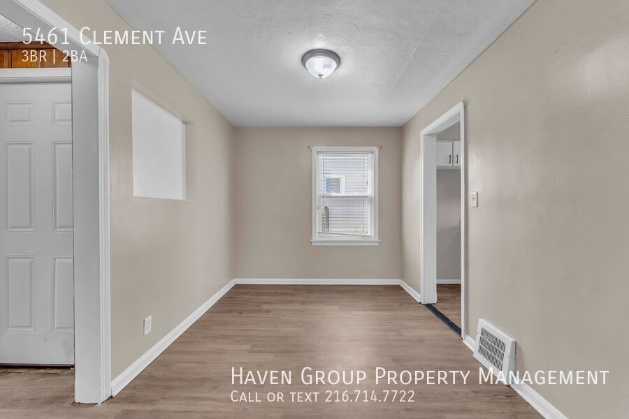 5461 Clement Ave, Maple Heights, Ohio, 44137- Spacious 3-bed 1.5 -bath single-family home! property image