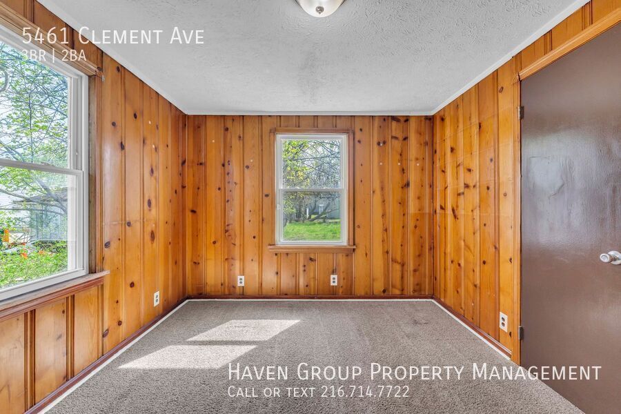 5461 Clement Ave, Maple Heights, Ohio, 44137- Spacious 3-bed 1.5 -bath single-family home! property image