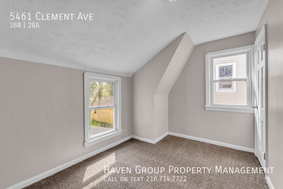 5461 Clement Ave, Maple Heights, Ohio, 44137- Spacious 3-bed 1.5 -bath single-family home! property image