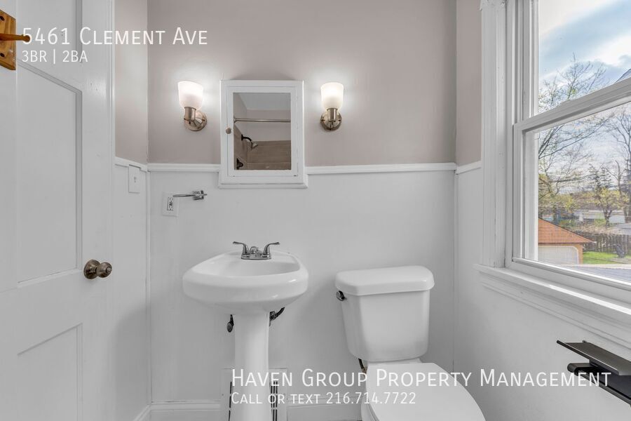 5461 Clement Ave, Maple Heights, Ohio, 44137- Spacious 3-bed 1.5 -bath single-family home! property image