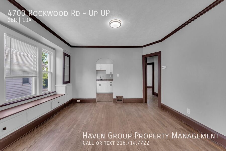 4700 Rockwood Rd | UP, Garfield Heights, Ohio, 44125 - Spacious 2-bed 1-bath multi-family home! property image