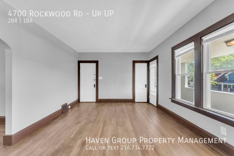 4700 Rockwood Rd | UP, Garfield Heights, Ohio, 44125 - Spacious 2-bed 1-bath multi-family home! property image