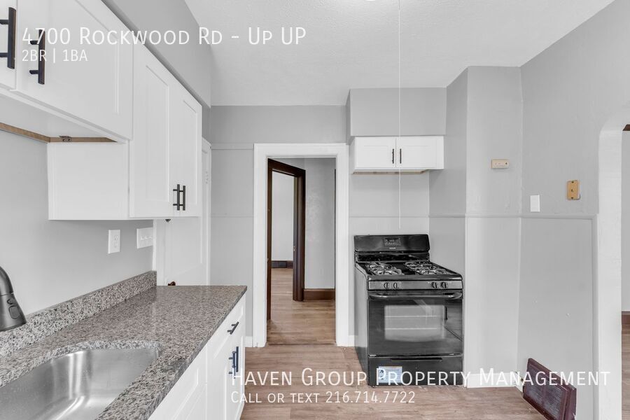 4700 Rockwood Rd | UP, Garfield Heights, Ohio, 44125 - Spacious 2-bed 1-bath multi-family home! property image