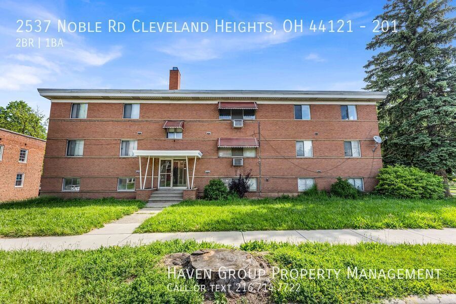 2537 Noble Rd | Apt 201, Cleveland Heights, Ohio, 44121 - Spacious 2-bed 1-bath apartment! property image