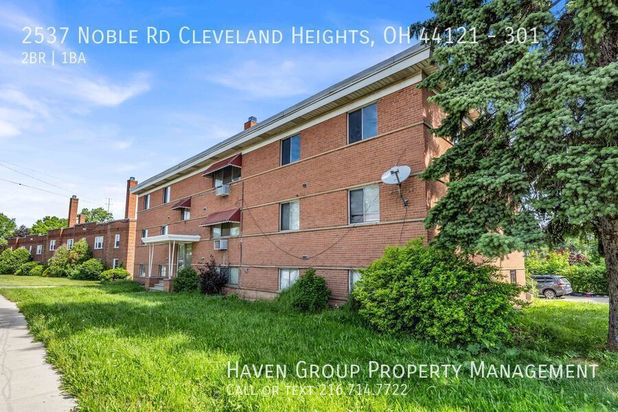 2537 Noble Rd | Apt 301, Cleveland Heights, Ohio, 44121 - Spacious 2-bed 1-bath apartment! property image