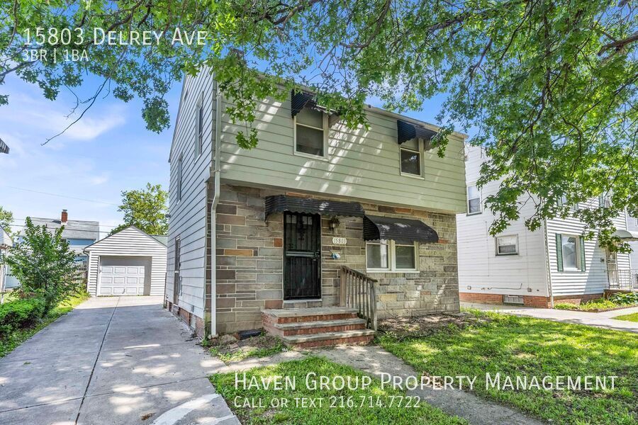 15803 Delrey Ave, Cleveland, Ohio, 44128- Spacious 3-bed 1 -bath single-family home! property image