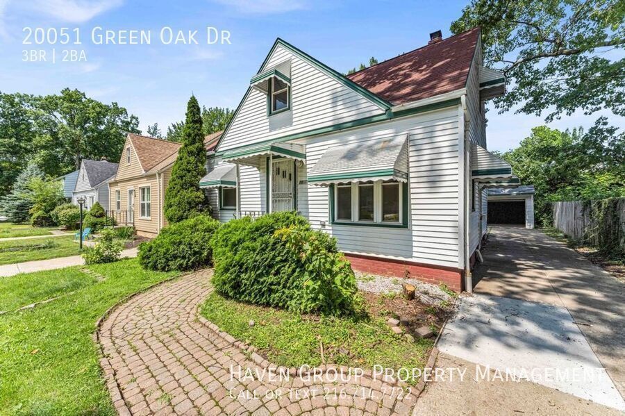 20051 Green Oak Dr, Euclid, Ohio, 44117- Spacious 3-bed 1.5 -bath single-family home! property image
