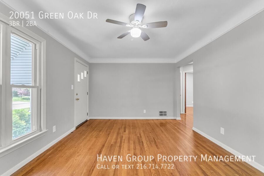 20051 Green Oak Dr, Euclid, Ohio, 44117- Spacious 3-bed 1.5 -bath single-family home! property image