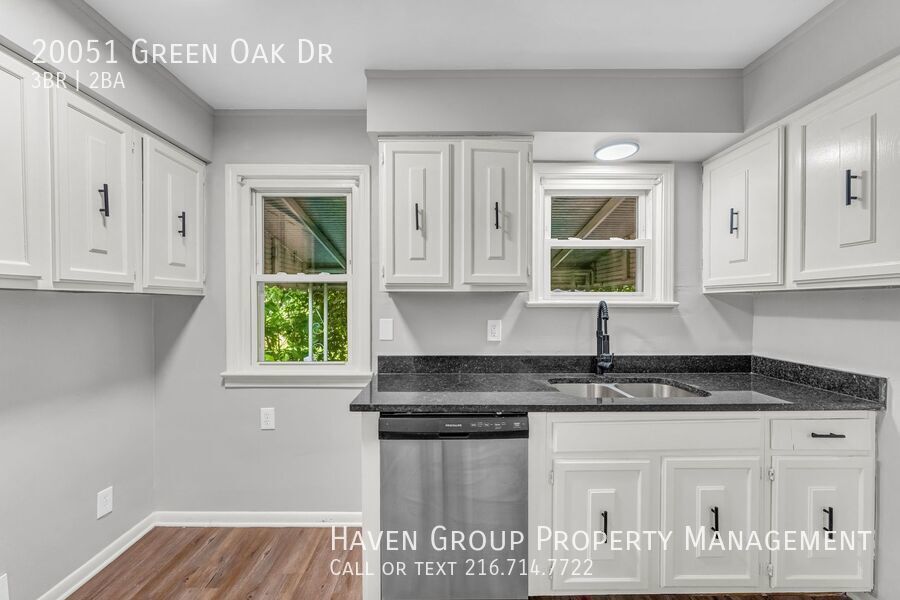 20051 Green Oak Dr, Euclid, Ohio, 44117- Spacious 3-bed 1.5 -bath single-family home! property image