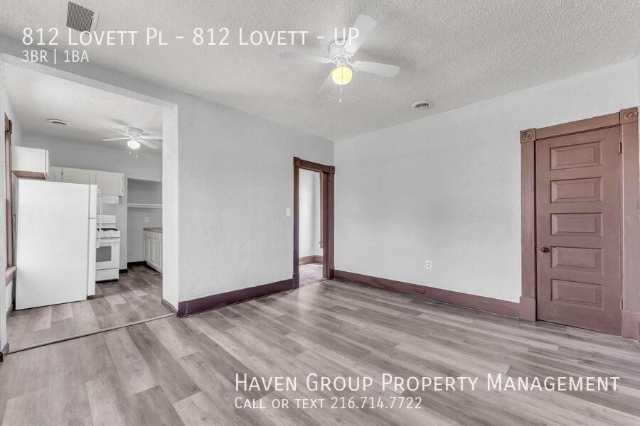 812 Lovett PIace | UP, Lorain, Ohio, 44052 - Spacious 3-bed 1-bath multi-family home! property image