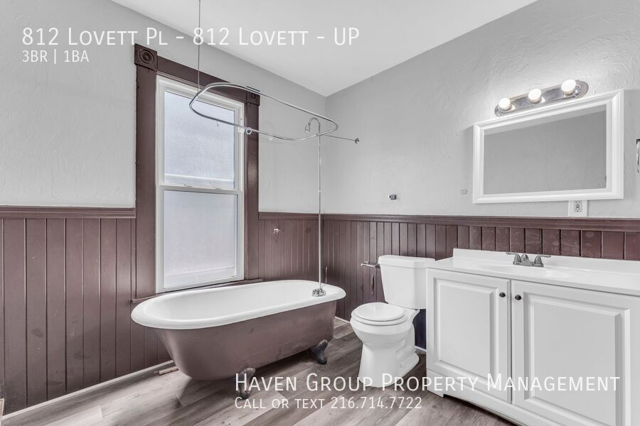 812 Lovett PIace | UP, Lorain, Ohio, 44052 - Spacious 3-bed 1-bath multi-family home! property image