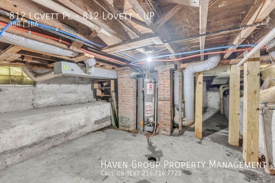 812 Lovett PIace | UP, Lorain, Ohio, 44052 - Spacious 3-bed 1-bath multi-family home! property image