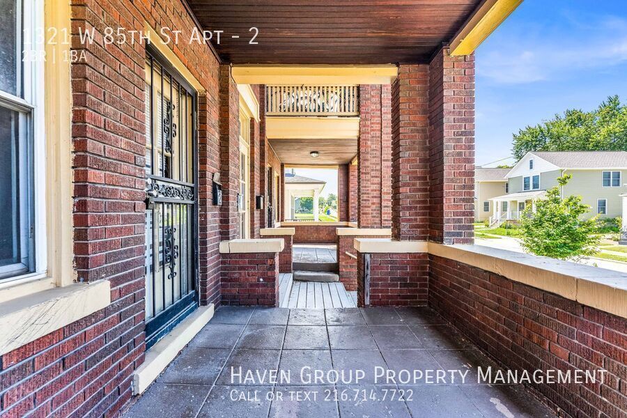 1321 W 85th St | Apt 2, Cleveland, Ohio, 44102 - Spacious 2-bed 1-bath apartment! property image