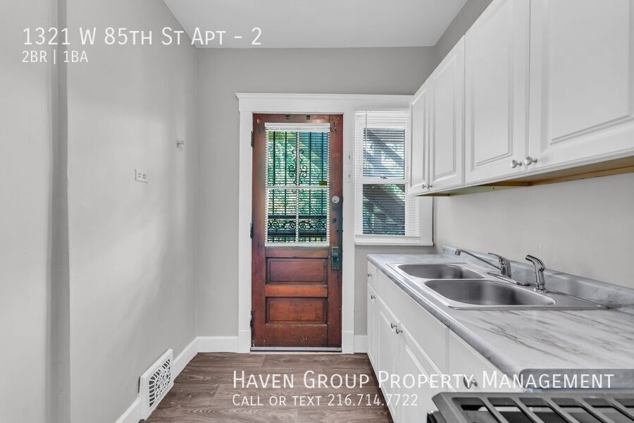1321 W 85th St | Apt 2, Cleveland, Ohio, 44102 - Spacious 2-bed 1-bath apartment! property image