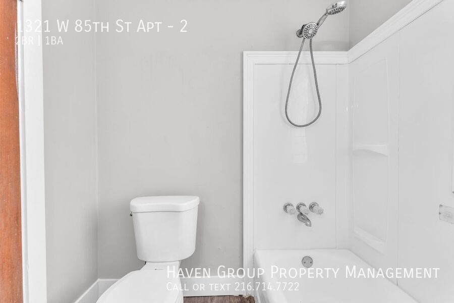 1321 W 85th St | Apt 2, Cleveland, Ohio, 44102 - Spacious 2-bed 1-bath apartment! property image