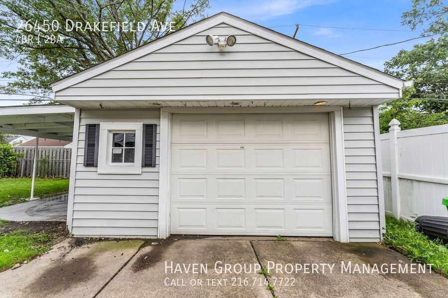26450 Drakefield Ave, Euclid, Ohio, 44132- Spacious 4-bed 1.5 -bath single-family home! property image