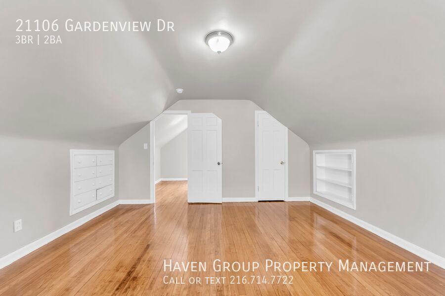 21106 Gardenview Dr, Maple Heights, Ohio, 44137- Spacious 3-bed 2-bath single-family home! property image