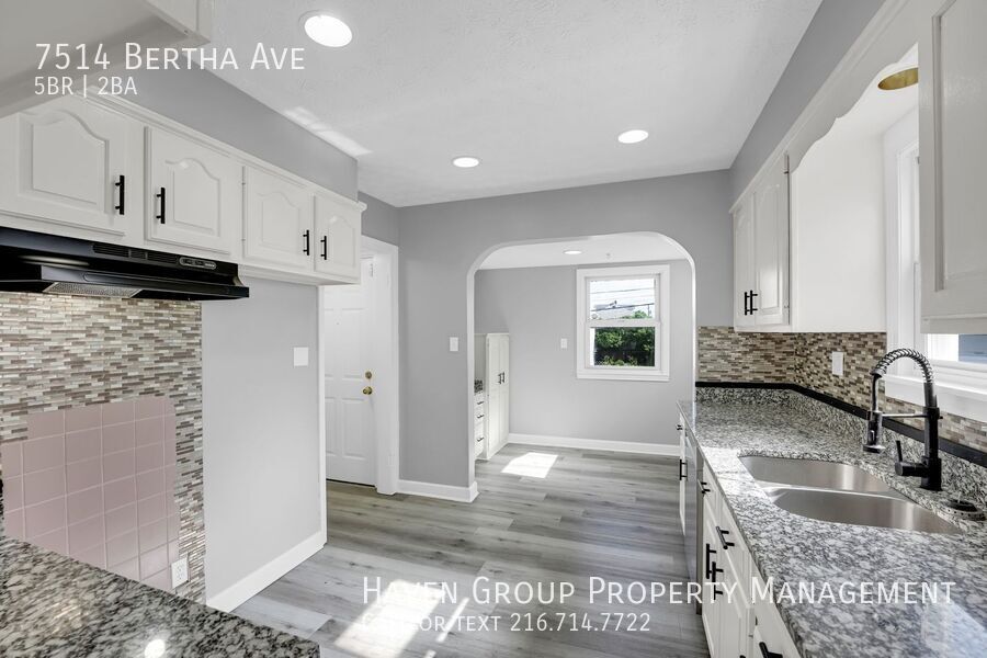 7514 Bertha Ave, Parma, Ohio, 44129- Spacious 5-bed 2-bath single-family home! property image