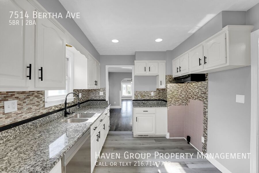 7514 Bertha Ave, Parma, Ohio, 44129- Spacious 5-bed 2-bath single-family home! property image