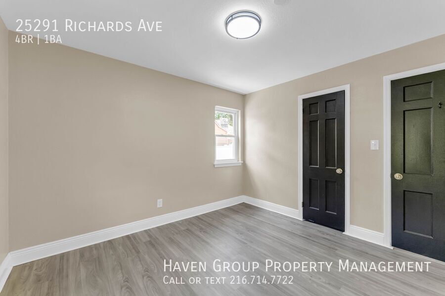 25291 Richards Ave, Euclid, Ohio, 44132- Spacious 4-bed 1-bath single-family home! property image