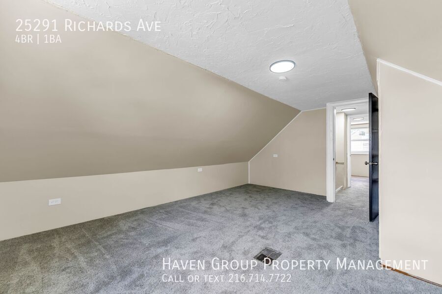 25291 Richards Ave, Euclid, Ohio, 44132- Spacious 4-bed 1-bath single-family home! property image