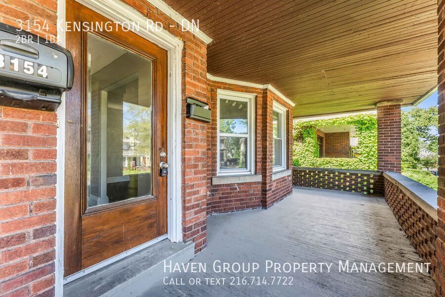 3154 Kensington Rd | DN, Cleveland Heights, Ohio, 44118 - Spacious 2-bed 1-bath multi-family home! property image