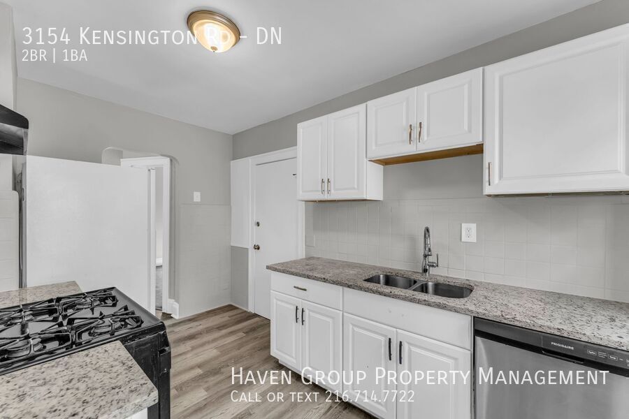 3154 Kensington Rd | DN, Cleveland Heights, Ohio, 44118 - Spacious 2-bed 1-bath multi-family home! property image