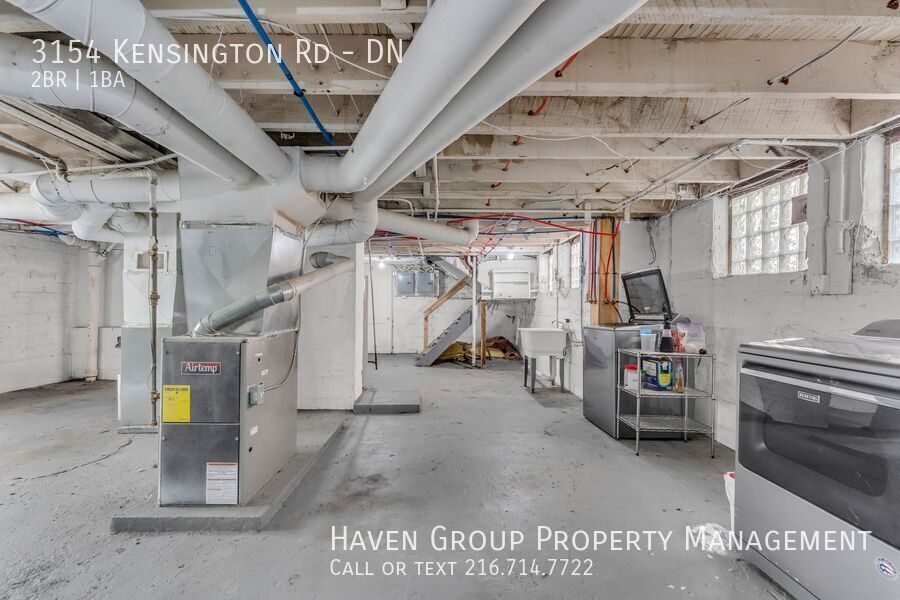 3154 Kensington Rd | DN, Cleveland Heights, Ohio, 44118 - Spacious 2-bed 1-bath multi-family home! property image