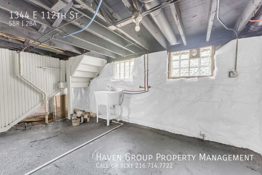 1344 E 112th St, Cleveland, OH 44106- Spacious 5-bed 2-bath single-family home! property image