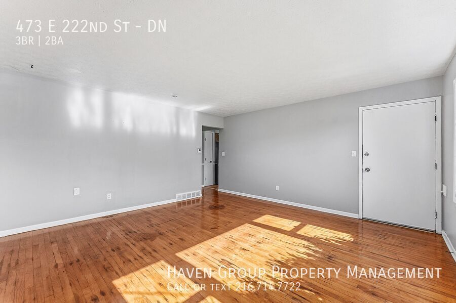 473 E 222nd St | DN, Euclid, Ohio, 44123 - Spacious 3-bed 1.5-bath multi-family home! property image