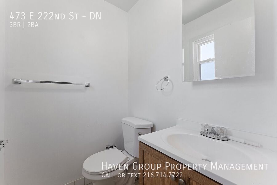 473 E 222nd St | DN, Euclid, Ohio, 44123 - Spacious 3-bed 1.5-bath multi-family home! property image