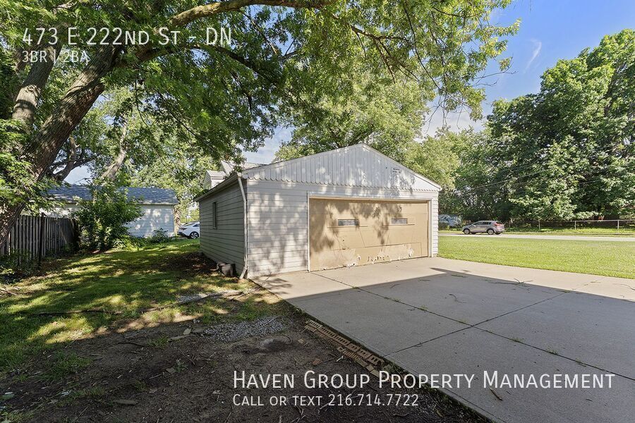 473 E 222nd St | DN, Euclid, Ohio, 44123 - Spacious 3-bed 1.5-bath multi-family home! property image
