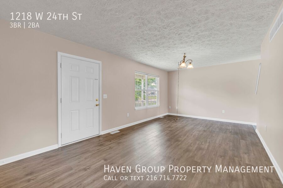 1218 W 24th St, Lorain, OH 44052- Spacious 3-bed 1.5 -bath single-family home! property image
