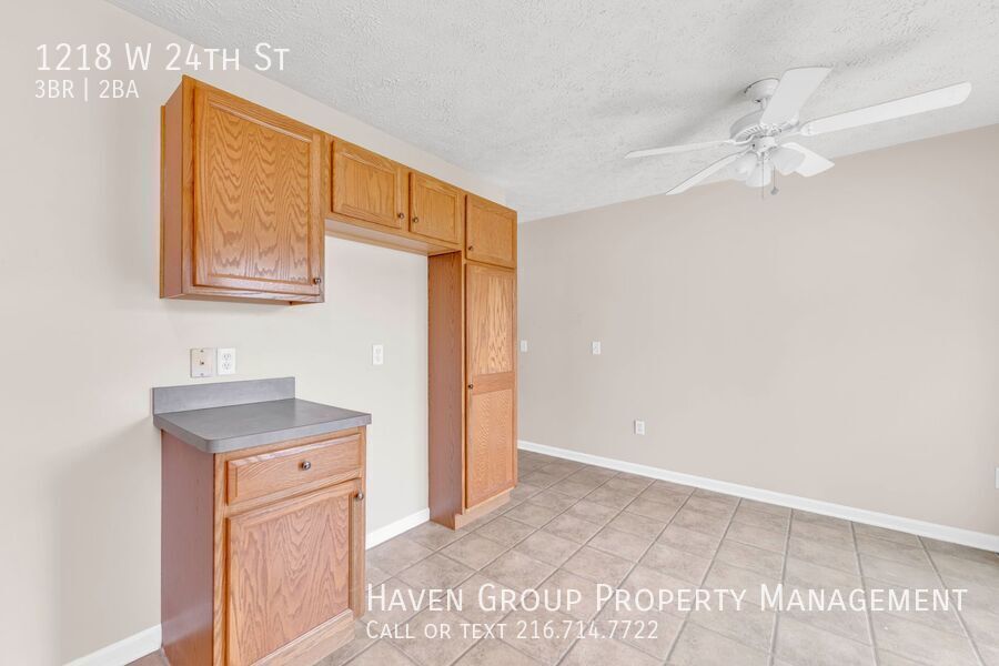 1218 W 24th St, Lorain, OH 44052- Spacious 3-bed 1.5 -bath single-family home! property image